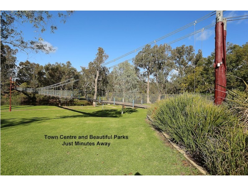 1 Longo Avenue, Pinjarra WA 6208