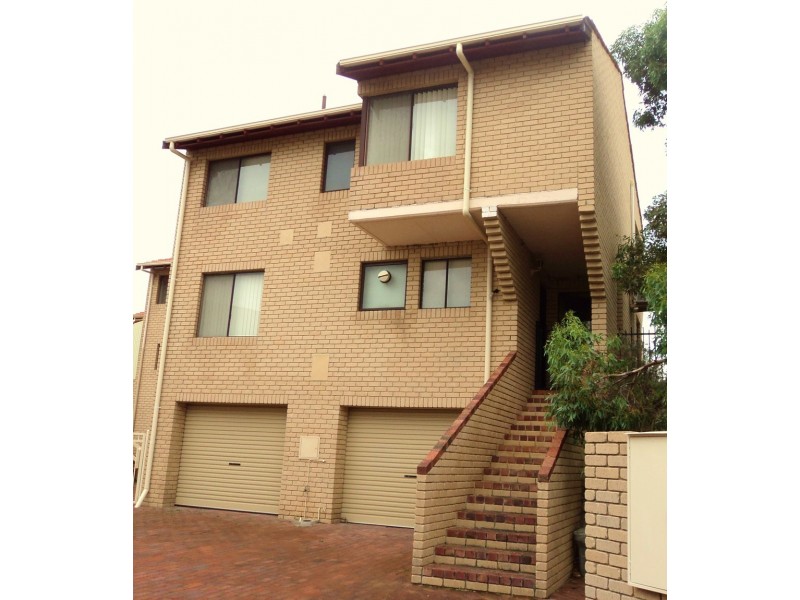 1/126 Ormsby Tce, Silver Sands WA 6210