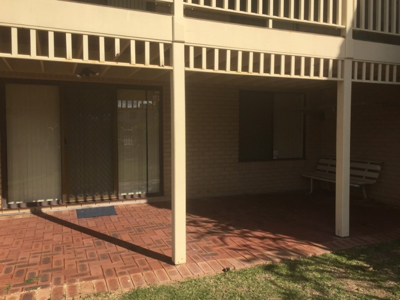 1/126 Ormsby Tce, Silver Sands WA 6210