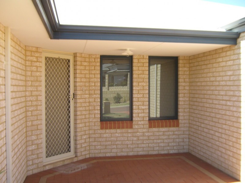 1 Lilly Pilly Lookout, Halls Head WA 6210