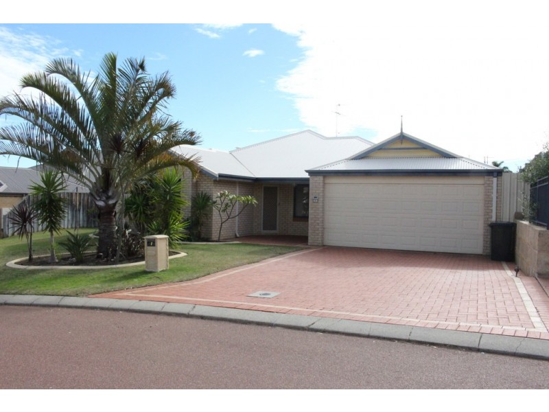 1 Lilly Pilly Lookout, Halls Head WA 6210