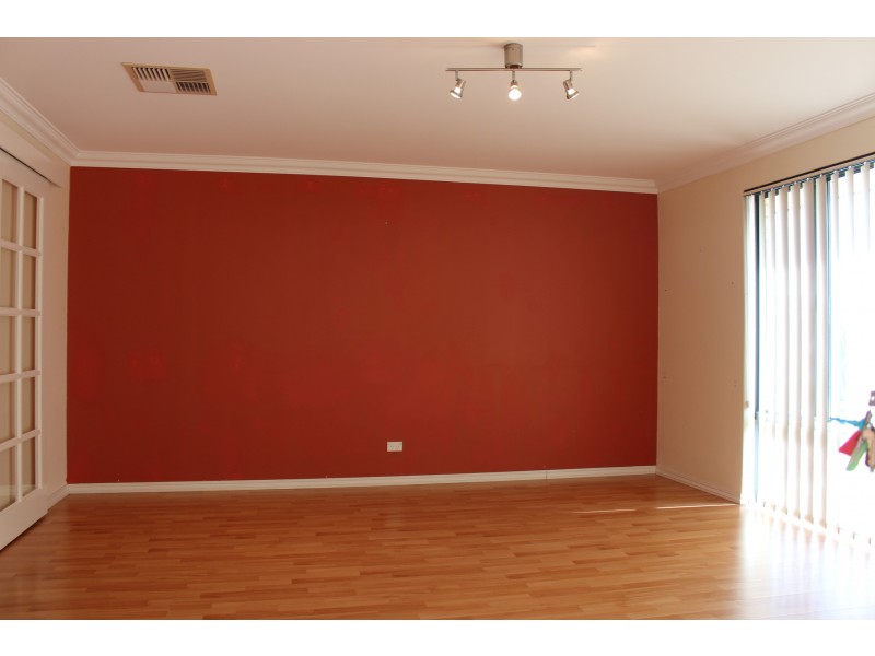 1 Lilly Pilly Lookout, Halls Head WA 6210