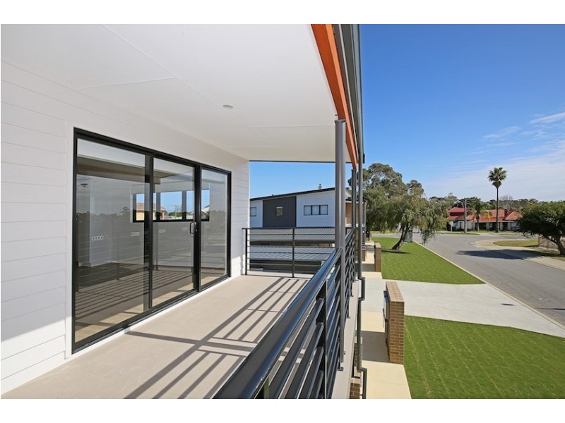 4/15 Forward Street, Mandurah WA 6210