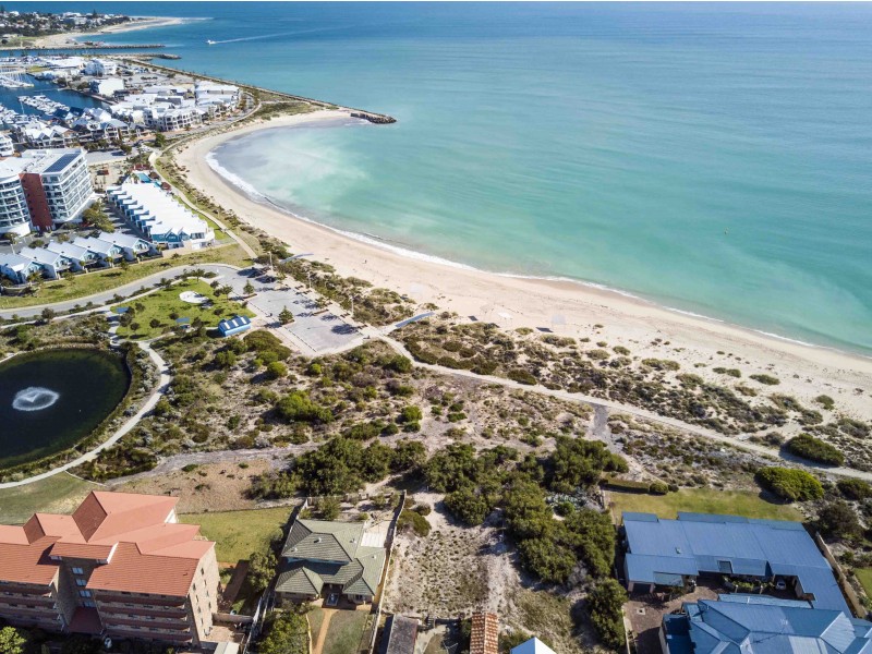 1/90 Ormsby Terrace, Mandurah WA 6210