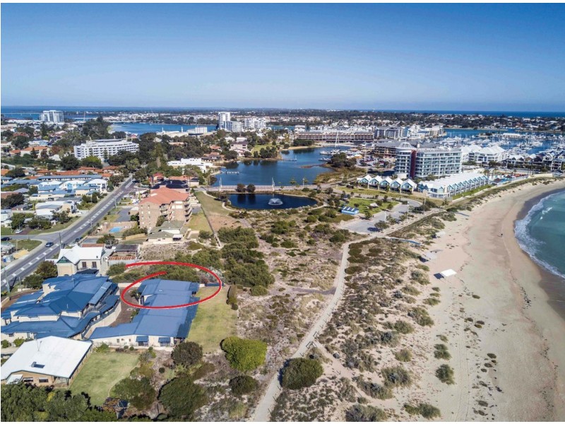 1/90 Ormsby Terrace, Mandurah WA 6210