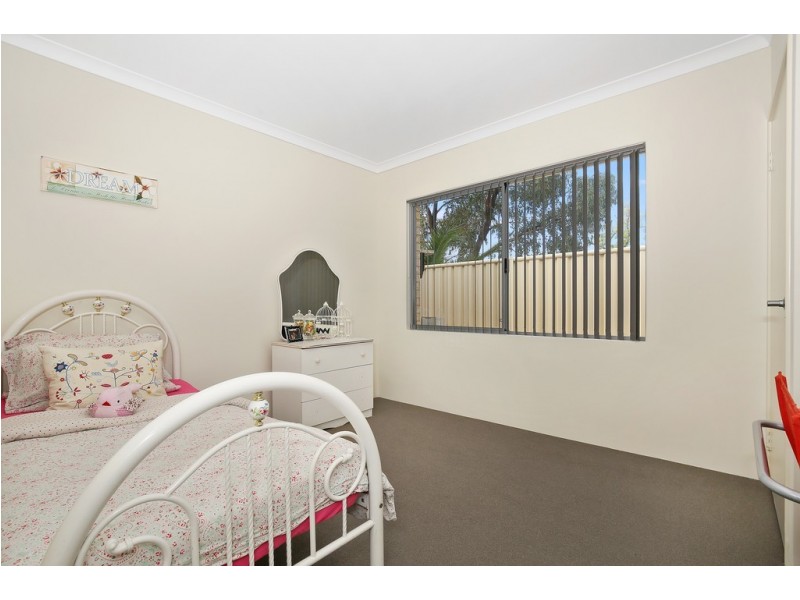 1 Evella Cove, Lakelands WA 6180