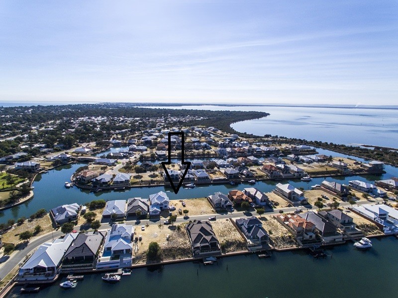 11 and 19 Sandpiper Island Retreat, Wannanup WA 6210