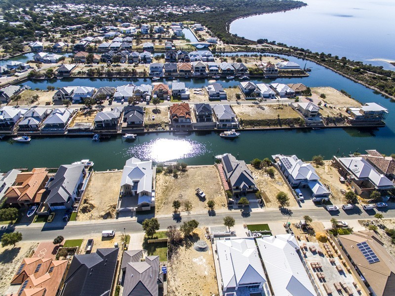 11 and 19 Sandpiper Island Retreat, Wannanup WA 6210