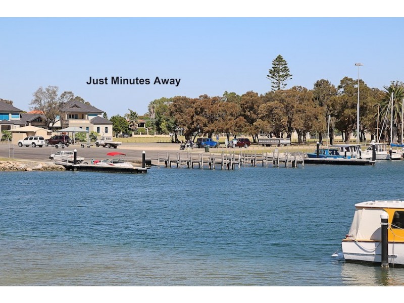 104 Mclarty Road, Halls Head WA 6210