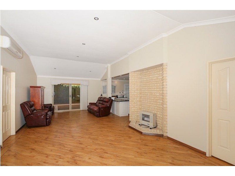 51 Ronsard Drive, San Remo WA 6210