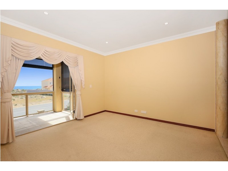 51 Ronsard Drive, San Remo WA 6210