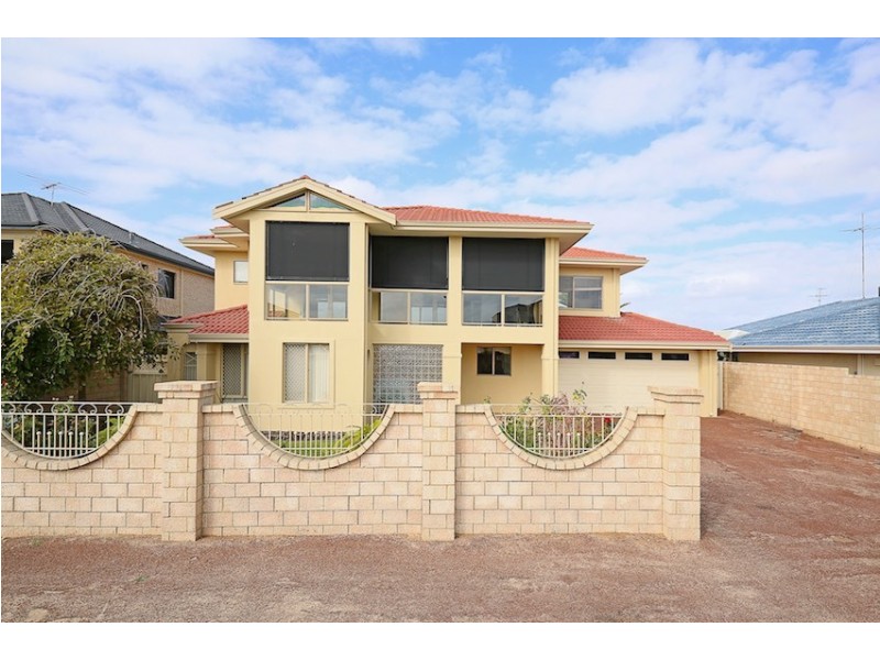 51 Ronsard Drive, San Remo WA 6210