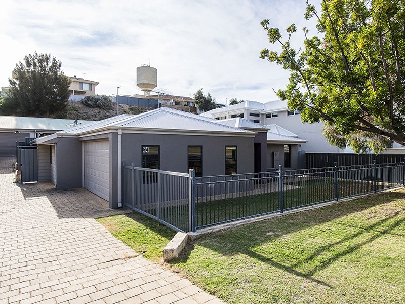 64 Janis Street, Halls Head WA 6210