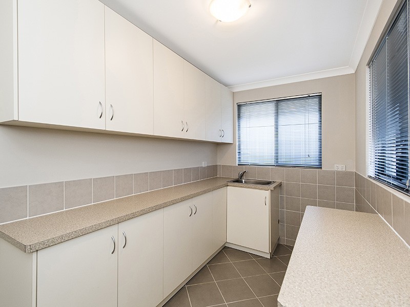 64 Janis Street, Halls Head WA 6210