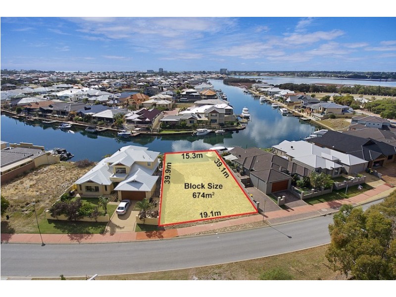 20 Leisure Way, Halls Head WA 6210