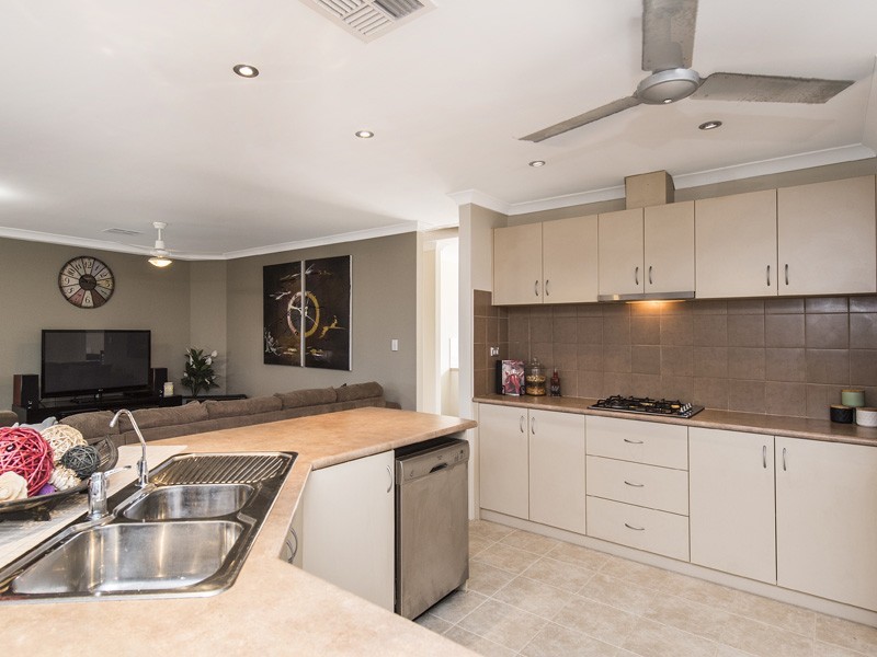 14 Sunset Circle, Pinjarra WA 6208