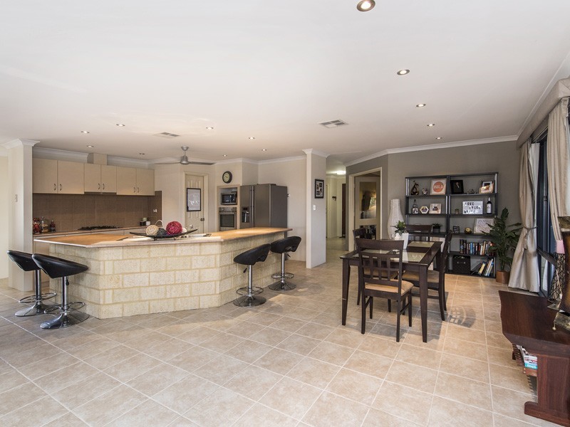 14 Sunset Circle, Pinjarra WA 6208