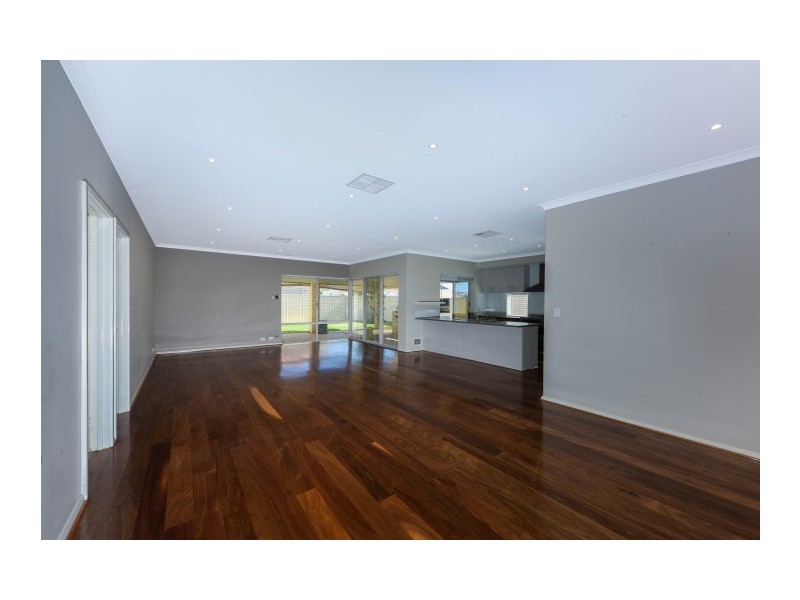5 Mystery Way, Dudley Park WA 6210