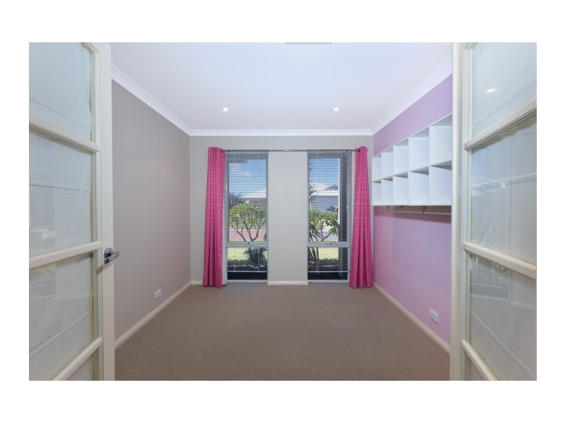 5 Mystery Way, Dudley Park WA 6210
