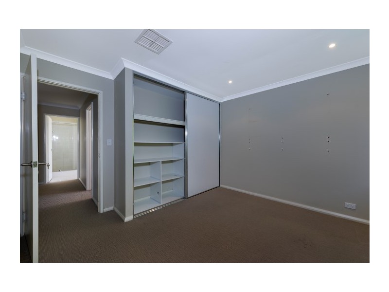 5 Mystery Way, Dudley Park WA 6210