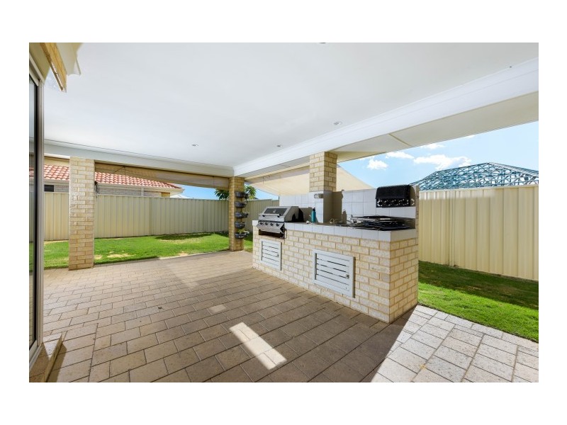 5 Mystery Way, Dudley Park WA 6210