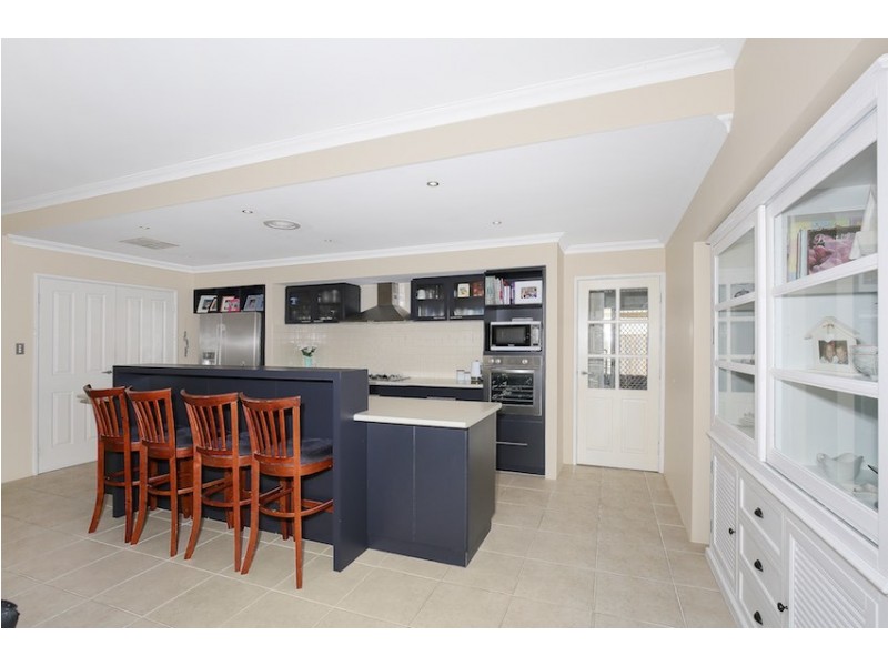 14 Cordia Way, Halls Head WA 6210
