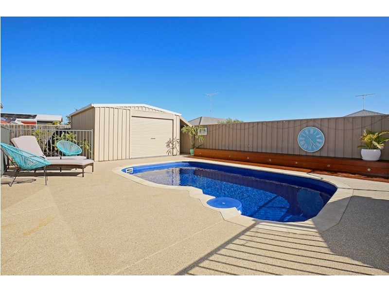 14 Cordia Way, Halls Head WA 6210