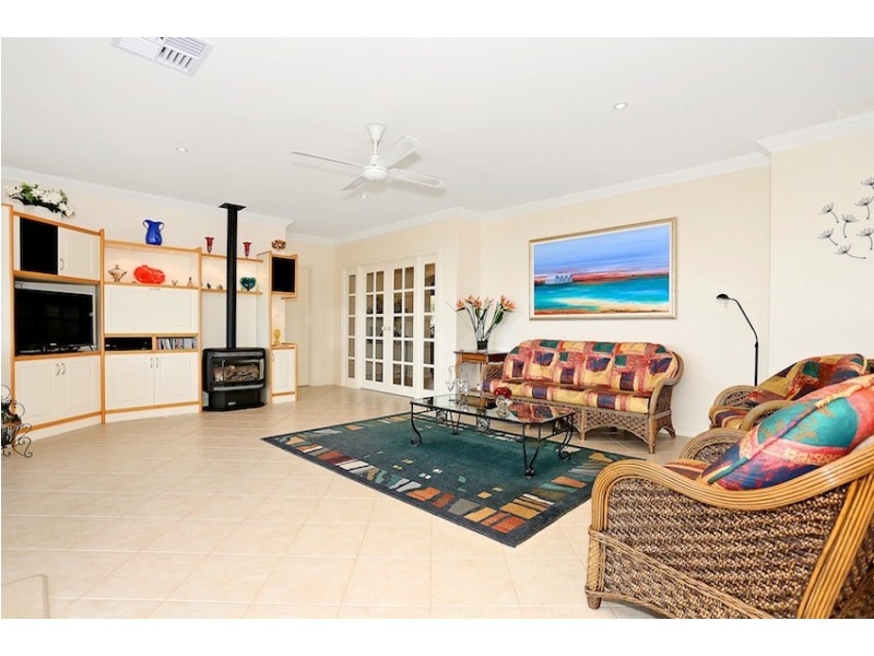 28 Pioneer Court, Bouvard WA 6211