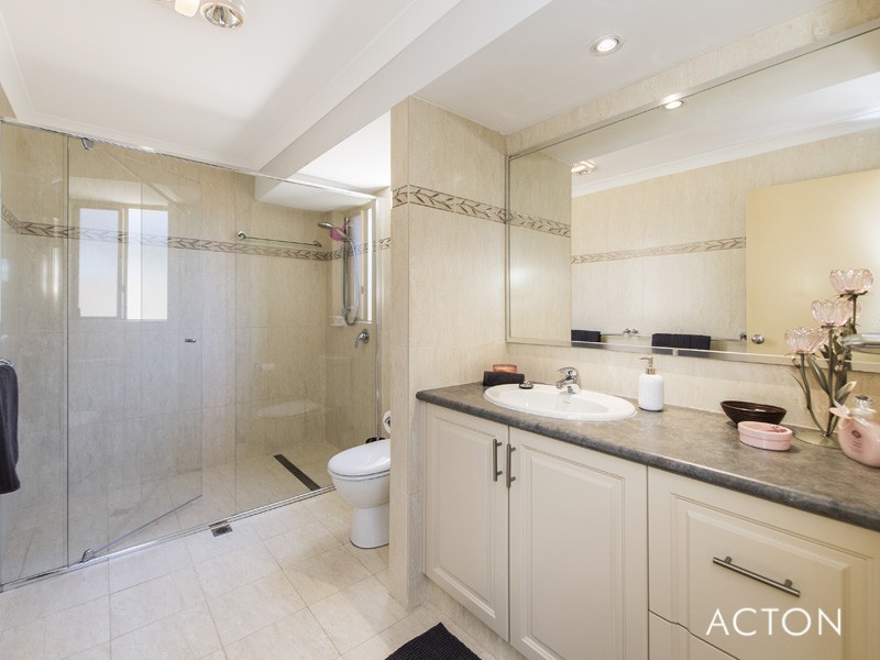 38 Irving Avenue, Falcon WA 6210