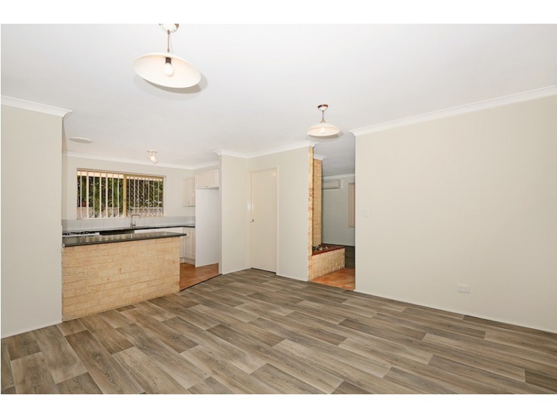 25a Kallang Rd, Coodanup WA 6210