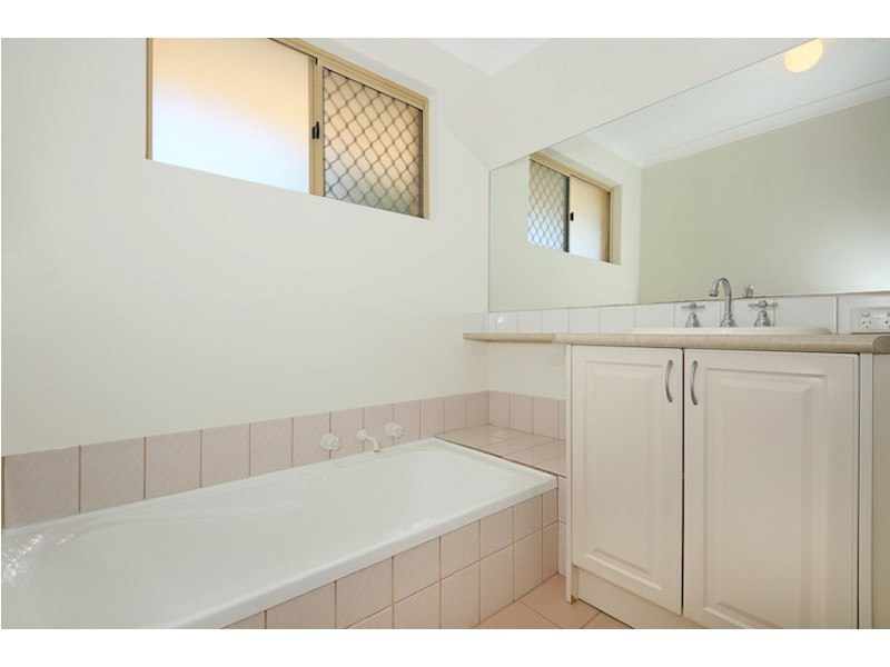 25a Kallang Rd, Coodanup WA 6210