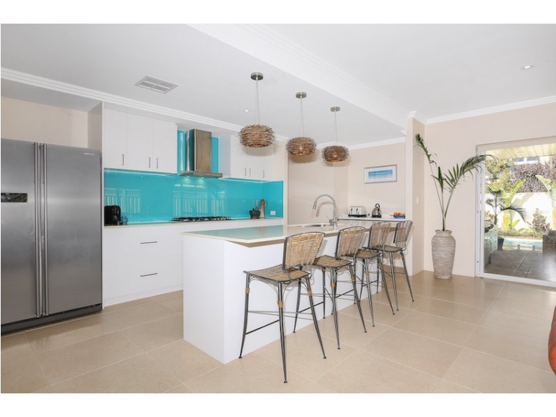 12 George Hibbert Road, Madora Bay WA 6210