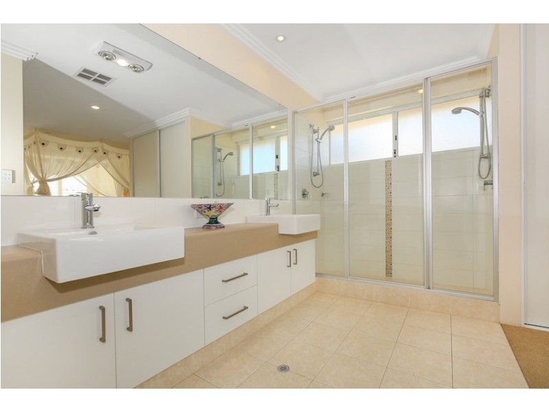 12 George Hibbert Road, Madora Bay WA 6210