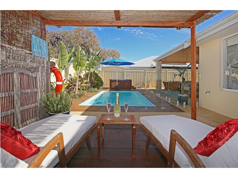 12 George Hibbert Road, Madora Bay WA 6210