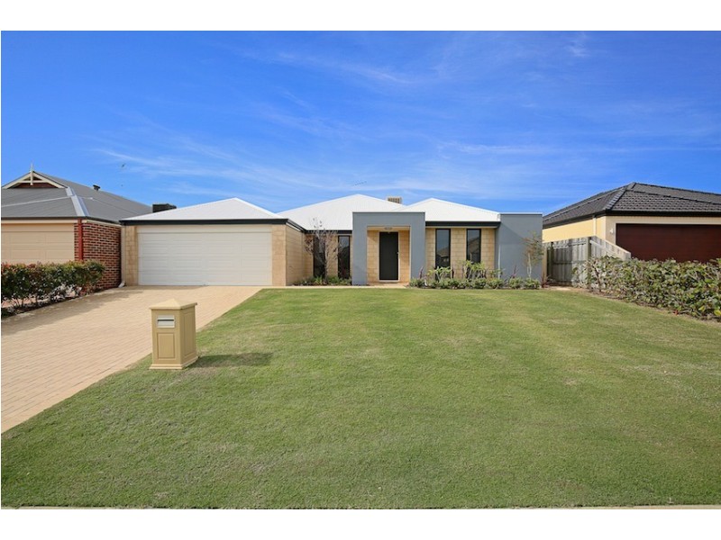 3 Varia Way, Halls Head WA 6210