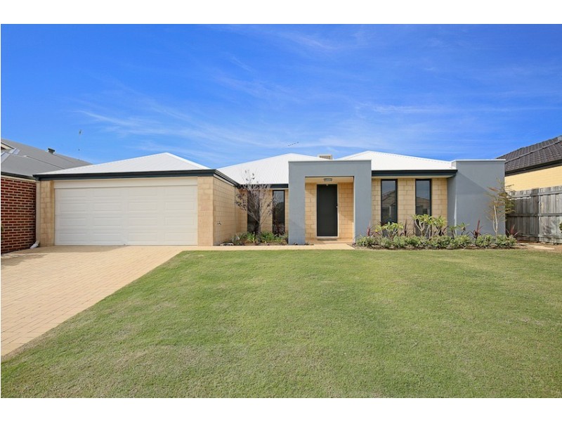 3 Varia Way, Halls Head WA 6210