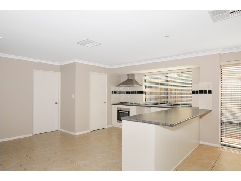 3 Varia Way, Halls Head WA 6210