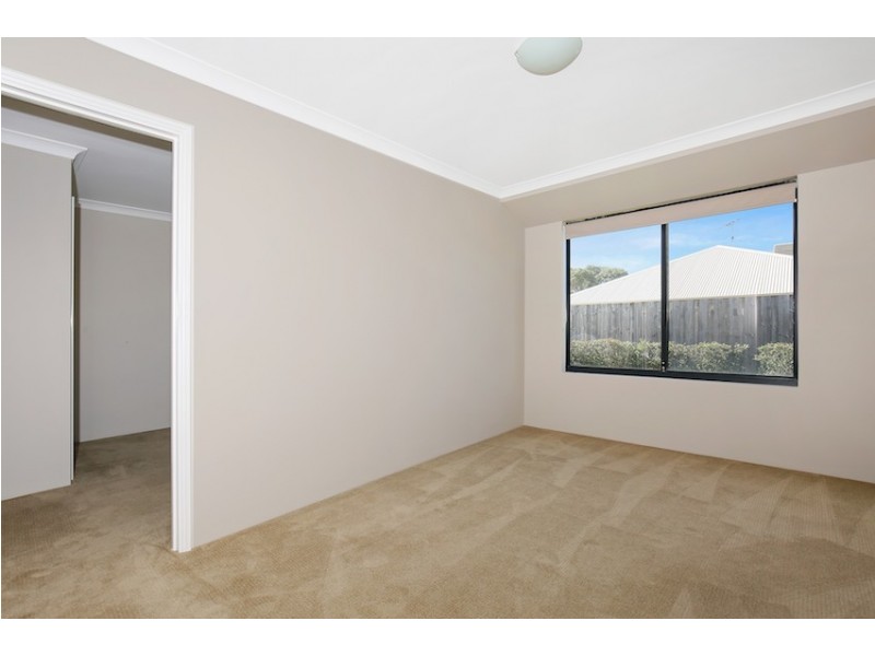 3 Varia Way, Halls Head WA 6210