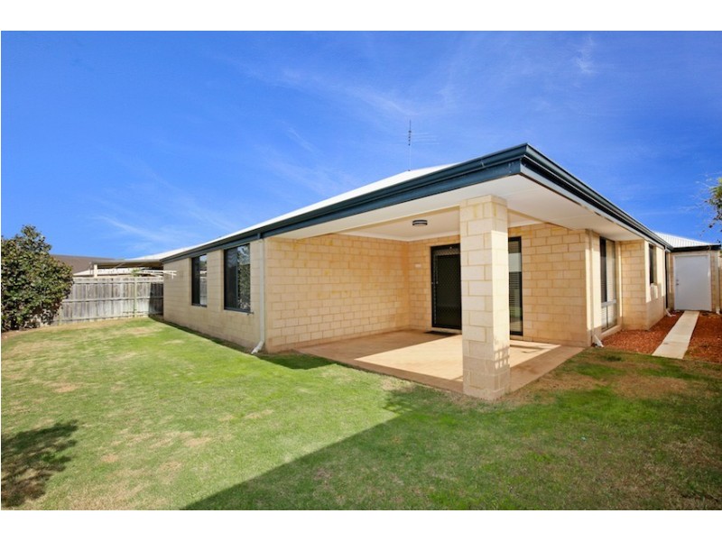 3 Varia Way, Halls Head WA 6210
