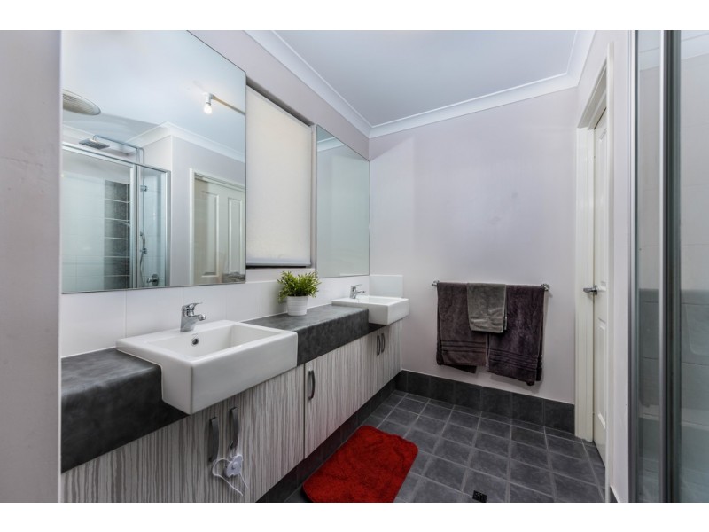 22 Ashwood Parkway, Lakelands WA 6180