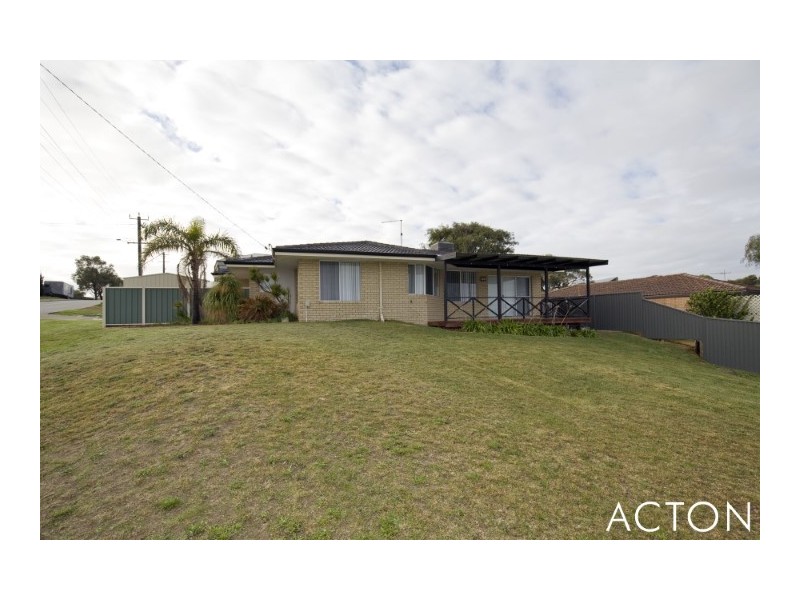 76 Crystaluna Drive, Golden Bay WA 6174