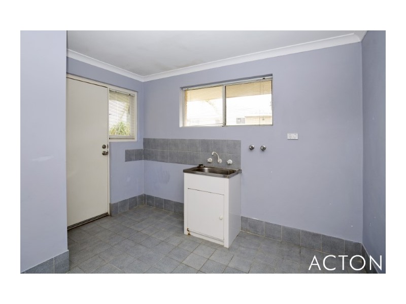 76 Crystaluna Drive, Golden Bay WA 6174