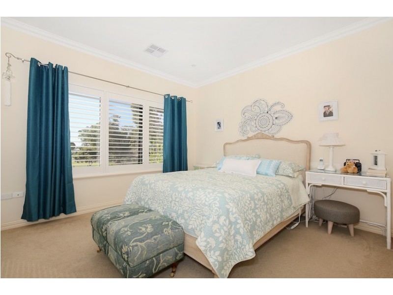 7/21 Pebble Beach Boulevard, Meadow Springs WA 6210