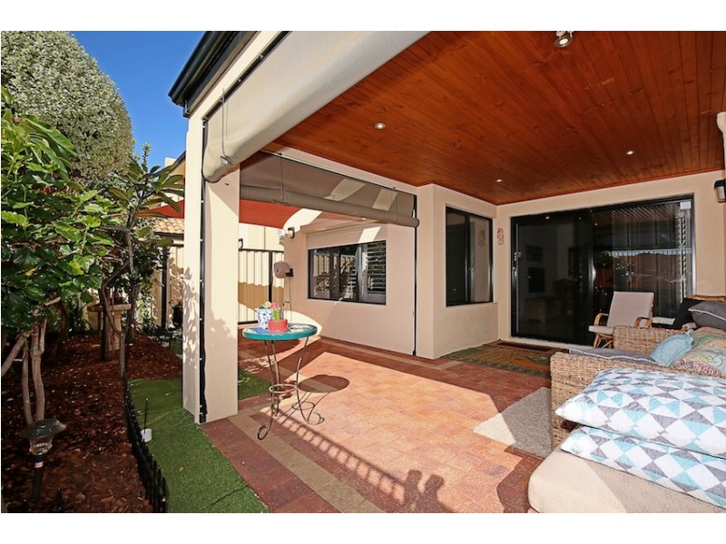 7/21 Pebble Beach Boulevard, Meadow Springs WA 6210