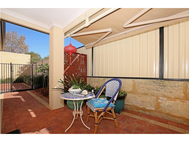 7/21 Pebble Beach Boulevard, Meadow Springs WA 6210