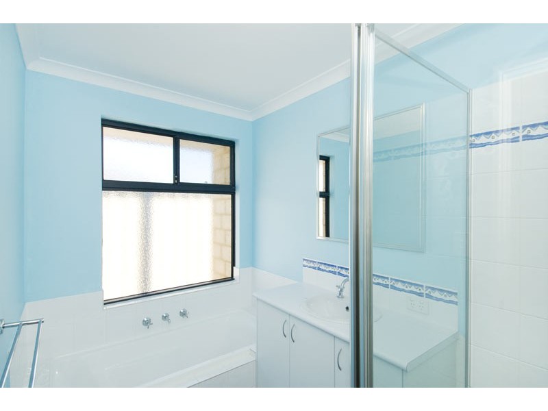 22 Kirkland Way, Meadow Springs WA 6210