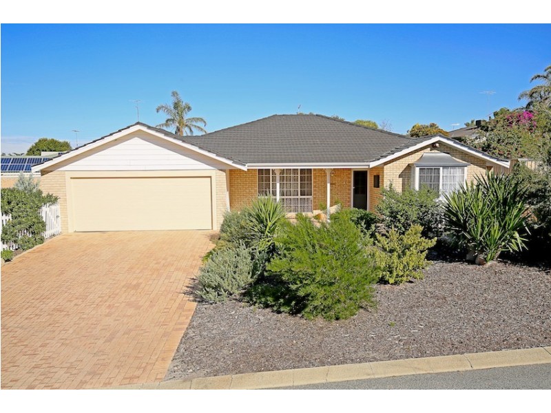 26 Yorrell Place, Halls Head WA 6210