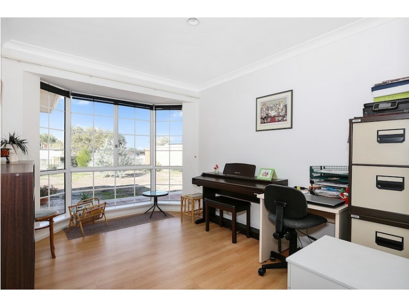 26 Yorrell Place, Halls Head WA 6210