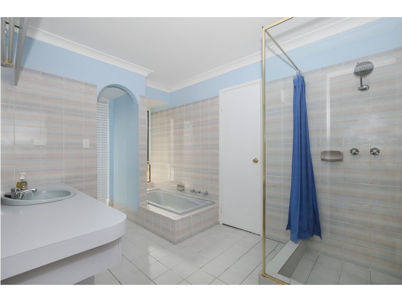 26 Yorrell Place, Halls Head WA 6210