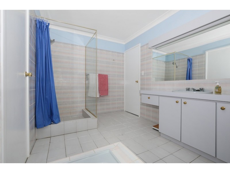 26 Yorrell Place, Halls Head WA 6210